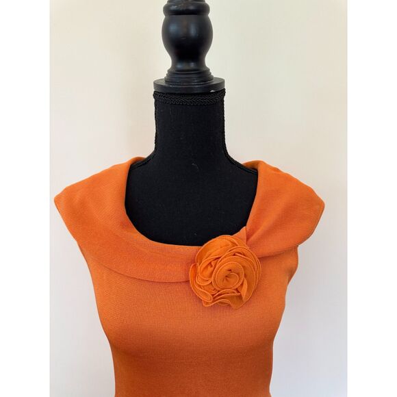 Dana Buchman 100% Silk Orange Floral Stretch Cap Sleeve Top Shirt Size Medium - Picture 2 of 4